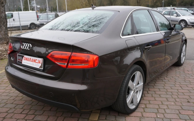 Audi A4 cena 37900 przebieg: 173000, rok produkcji 2011 z Brzozów małe 232